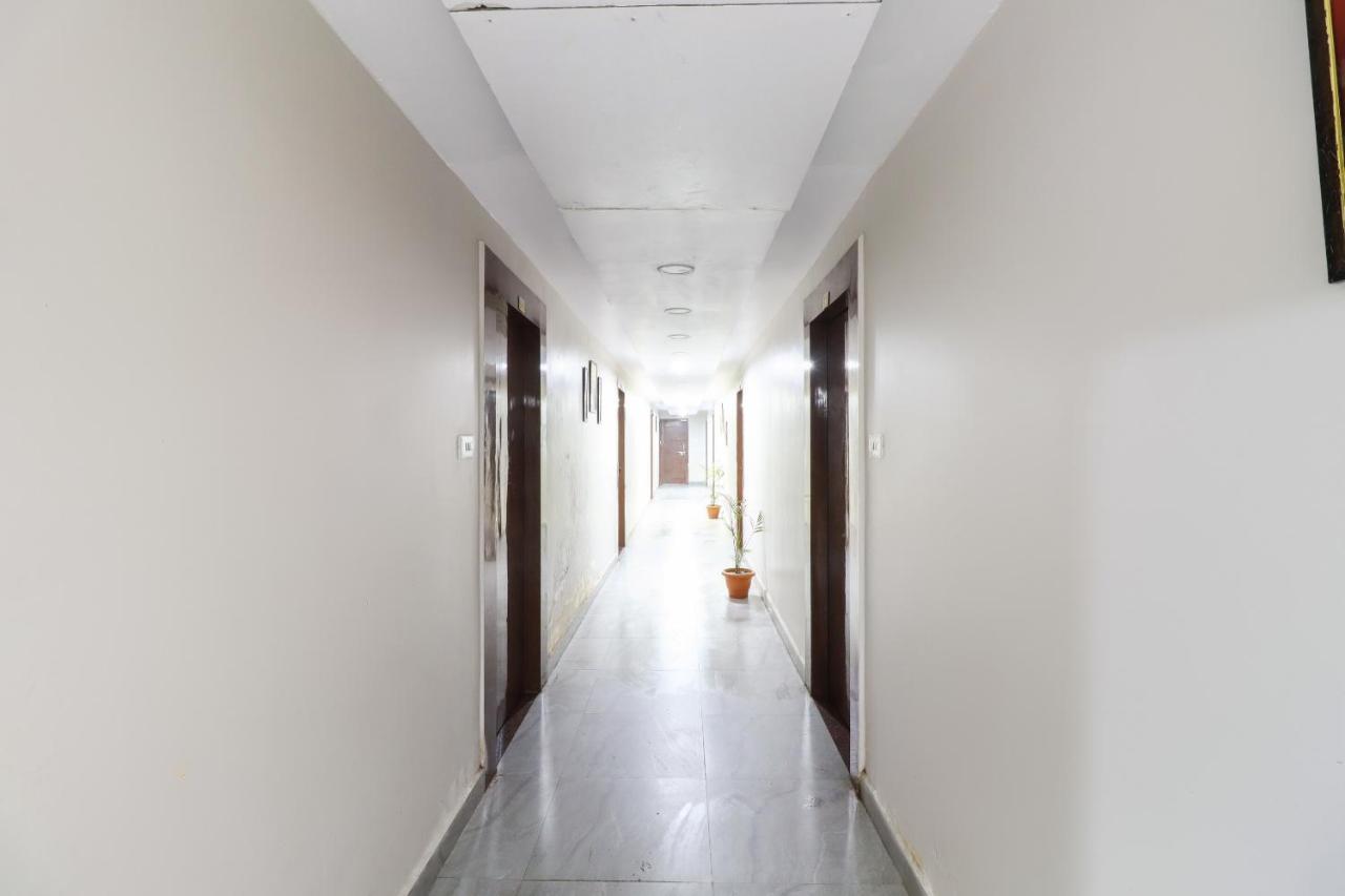 Capital O 70631 Hotel Dwarka International Darbhanga Екстер'єр фото