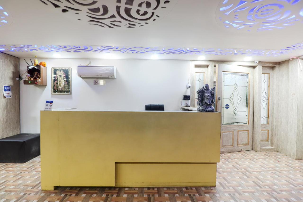 Capital O 70631 Hotel Dwarka International Darbhanga Екстер'єр фото